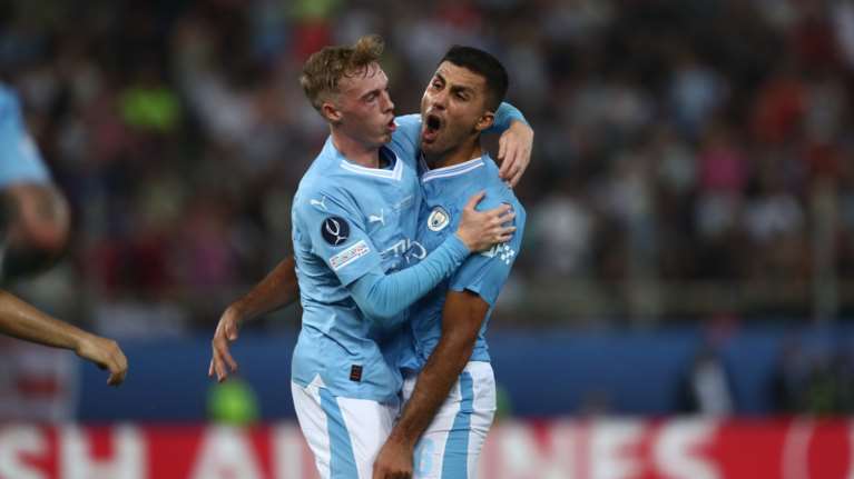 Super Cup: Μαγεία, αγωνία και παρέλαση αστέρων στο Καραϊσκάκη - Η Σίτι την κούπα στα πέναλτι [Βίντεο]