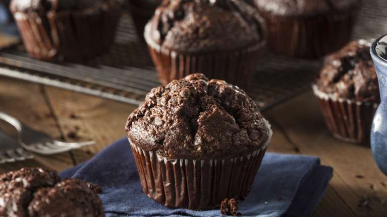 Λαχταριστά muffins με μόνο 3 υλικά - Η πιο εύκολη συνταγή που έχεις κάνει ποτέ