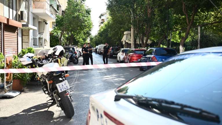 Κολωνός: Είδε τη γυναίκα του με τον πρώην της στο σουβλατζίδικο και άνοιξε πυρ λόγω ζήλειας