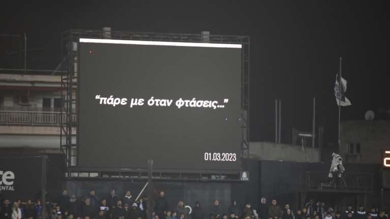 Πανό οργής για τη τραγωδία στα Τέμπη σε όλα τα γήπεδα - Η παρέμβαση Μαυροκεφαλίδη να μην κατέβουν [εικόνες]