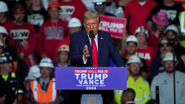 ΗΠΑ: Ο Τραμπ απειλεί Κίνα και Μεξικό με τιμωρητικούς δασμούς για να &quot;σταματήσει&quot; τη φαιντανύλη