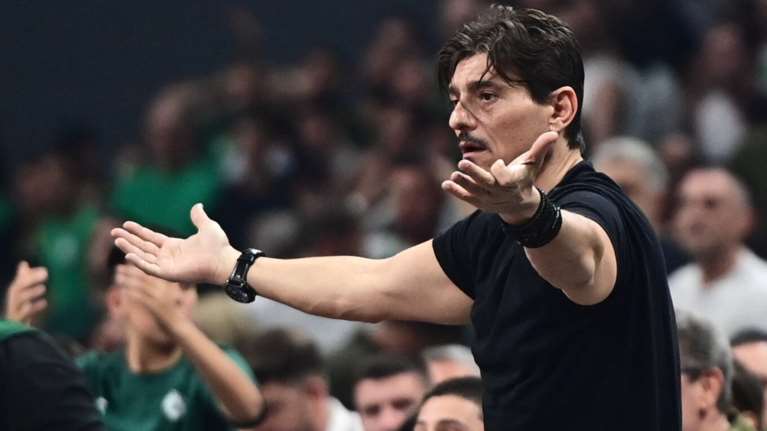 Καταγγελία της ΚΑΕ Ολυμπιακός για τον Δημήτρη Γιαννακόπουλο: Ζητάει &quot;απαγόρευση εισόδου σε όλα τα γήπεδα για 2 χρόνια&quot;