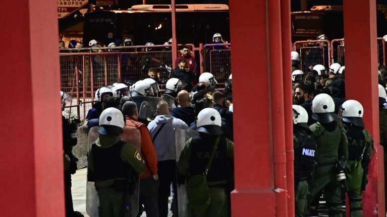 Ραγδαίες εξελίξεις: Έρχονται μαζικές συλλήψεις- Ταυτοποιήθηκαν 17 χούλιγκαν από την ομάδα κρούσης στα επεισόδια στο Ρέντη