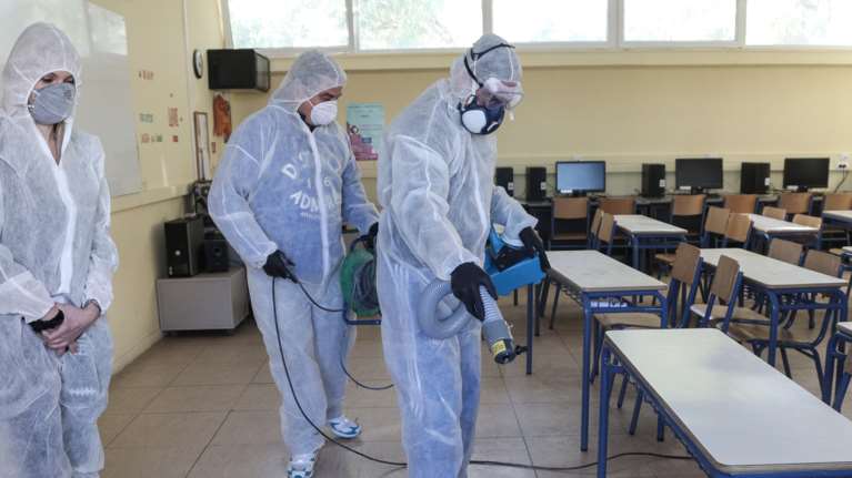 Συναγερμός στο υπουργείο Παιδείας: Επιβεβαιωμένο κρούσμα μαθητή συμμετείχε σε μεγάλη εκδήλωση