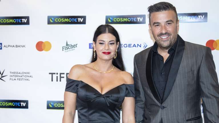 Η Μαρία Κορινθίου και ο Γιάννης Αϊβάζης χωρίζουν μετά από 14 χρόνια γάμου - Οι διακοπές του ζευγαριού
