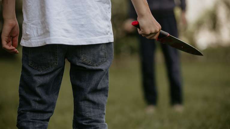 Κρήτη: Δάγκωσε στο μάγουλο και μαχαίρωσε τον νέο σύντροφο της πρώην του