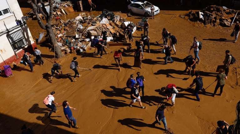 Συναγερμός ξανά στις ισπανικές πόλεις που επλήγησαν από τις πλημμύρες- Προετοιμάζονται για νέα σφοδρή καταιγίδα