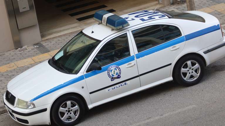 Δίωξη στον 18χρονο που συνελήφθη για απαγωγή και ληστεία 15χρονου - Έρευνες για τον οδηγό του λευκού βαν