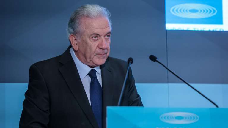 Δημήτρης Αβραμόπουλος: Επίσημα υποψήφιος βουλευτής στις εκλογές, αλλά περιμένει τον Μητσοτάκη για να μάθει την περιφέρεια