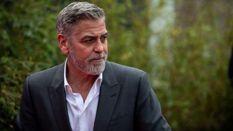 Ο Τζορτζ Κλούνεϊ ζητά από τον Μπάιντεν να αποσυρθεί: &quot;Τον αγαπάω αλλά χρειαζόμαστε άλλον υποψήφιο&quot;