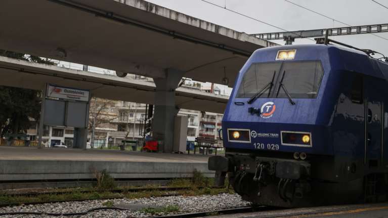 Αποκαθίσταται η σιδηροδρομική σύνδεση στον άξονα Αθηνών - Θεσσαλονίκης - Από 16 /12 ξεκινούν και τα επιβατικά τρένα