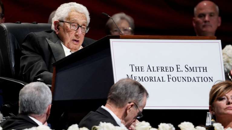 Πέθανε ο πρώην ΥΠΕΞ των ΗΠΑ, Χένρι Κίσινγκερ σε ηλικία 100 ετών - Το αμφιλεγόμενο &quot;γεράκι&quot; της διπλωματίας