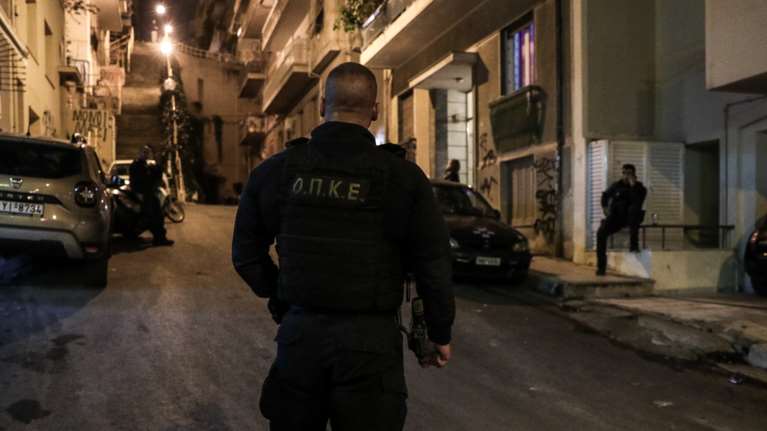 Η μάχη της πλατείας: Ανησυχία στην ΕΛ.ΑΣ. για την προσπάθεια &quot;μετακόμισης&quot; των Εξαρχείων στην Κυψέλη