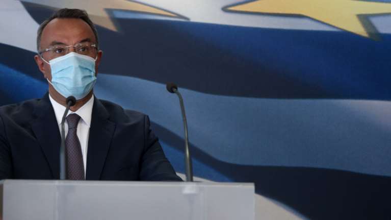 Επιπλέον &quot;δώρο Χριστουγέννων&quot; σε 480.000 δικαιούχους του ελάχιστου εγγυημένου εισοδήματος - Εκτακτο επίδομα και σε δικηγόρους, μηχανικούς