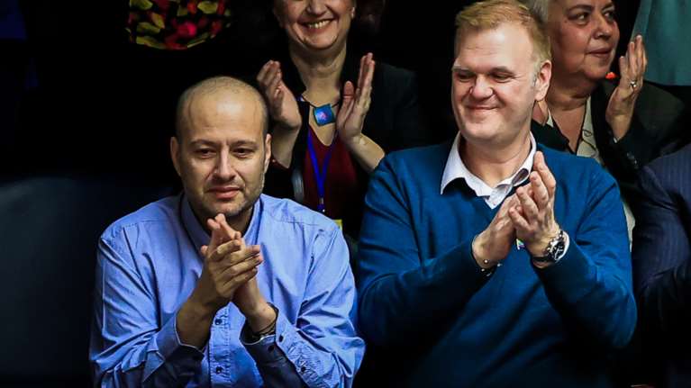 Ο αντιδήμαρχος Νέας Σμύρνης θα τελέσει τον πρώτο γάμο ομόφυλου ζευγαριού στην Ελλάδα - &quot;Οι πρώτοι που εκδήλωσαν ενδιαφέρον&quot;