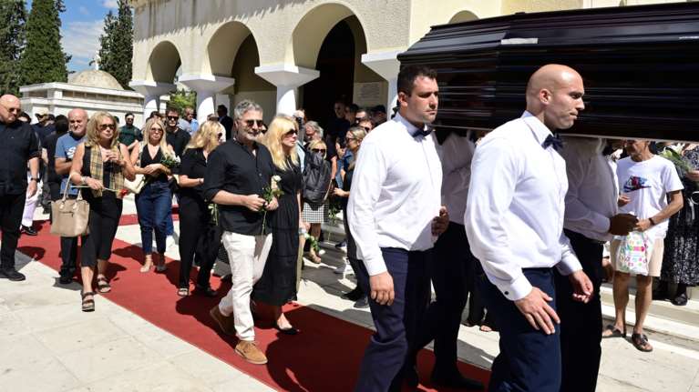 Το τελευταίο χειροκρότημα στον Καρύδη - &quot;Είχε αδυναμία στη Σμαράγδα, τσακωθήκαμε όταν είπα ότι η Ρόμπερτς είναι καλύτερη&quot;