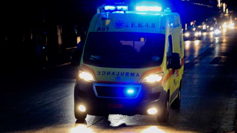 Τραγωδία στην Κάρυστο: Ανέβηκε στην ταράτσα να στολίσει χριστουγεννιάτικα φωτάκια και έπεσε