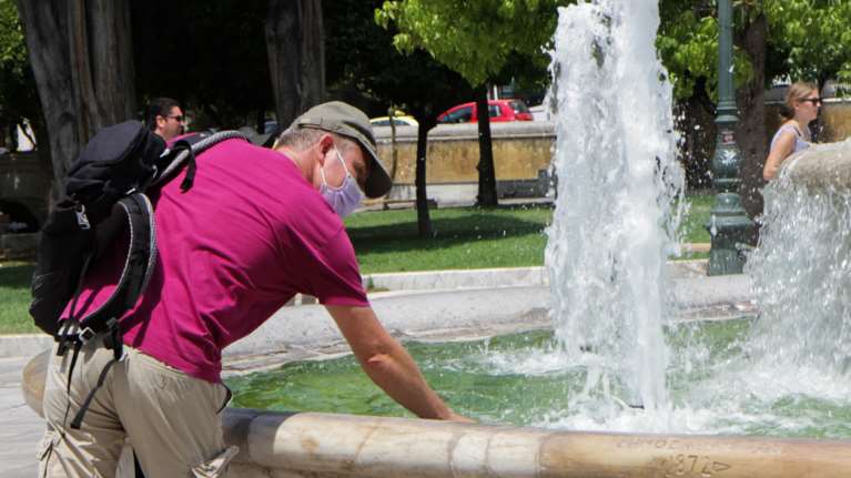 Καιρός: Καύσωνας έως την Πέμπτη με 40άρια - Καταιγίδες και πτώση της θερμοκρασίας από Παρασκευή