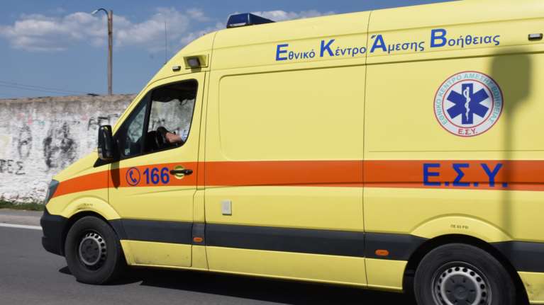 Πρέβεζα: 12χρονη μαθήτρια παρασύρθηκε από ΙΧ - Νοσηλεύεται διασωληνωμένη