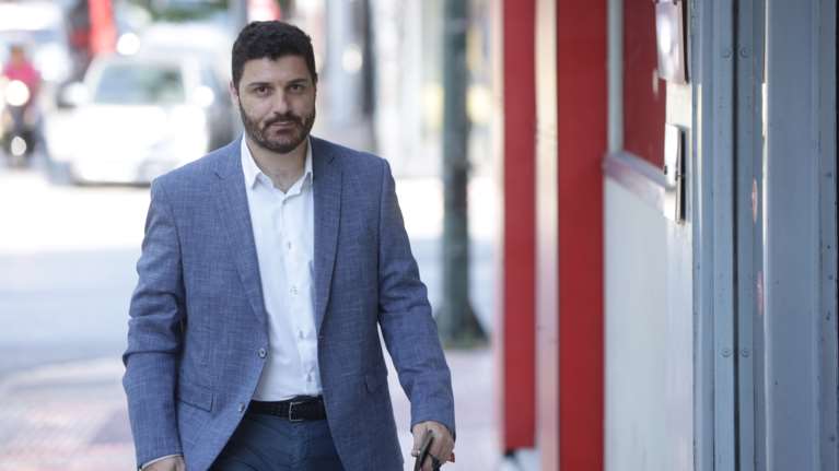 Τεμπονέρας: &quot;Αδιαμφισβήτητος ηγέτης ο Στέφανος Κασσελάκης - Θα κάνει πίσω για το δημοψήφισμα&quot; [Βίντεο]