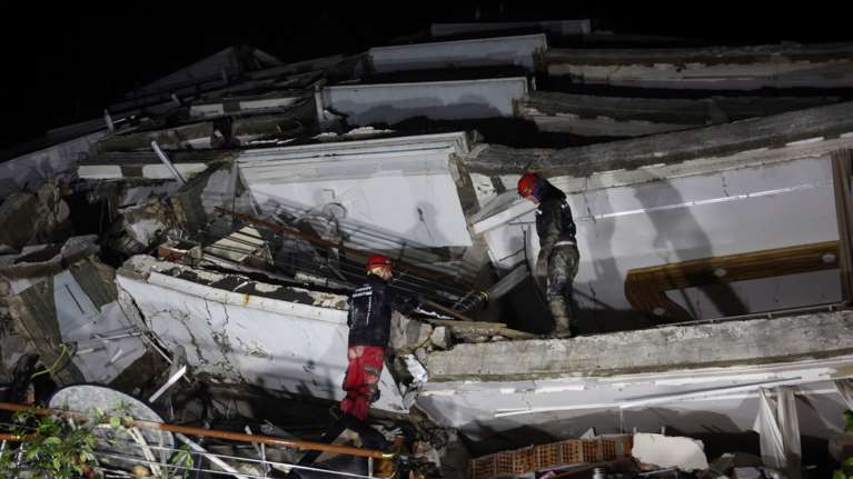 Εφιάλτης χωρίς τέλος: 20.000 οι νεκροί από τους φονικούς σεισμούς σε Τουρκία - Συρία