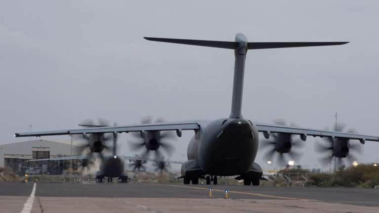 Σουδάν: &quot;Πήγαμε να φύγουμε και μας πυροβόλησαν&quot; - Συγκλονιστική μαρτυρία Ελληνίδας εγκλωβισμένης