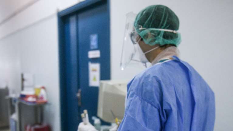 Κορονοϊός: 144 νέα κρούσματα, 24 στις πύλες εισόδου - Μειώθηκαν στα 51 στην Αττική