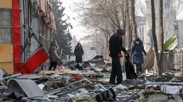 Πόλεμος στην Ουκρανία: Ευθείες απειλές ανταλλάσσουν Ρωσία και ΗΠΑ - Εκρήξεις στο Κίεβο και το Λβιβ