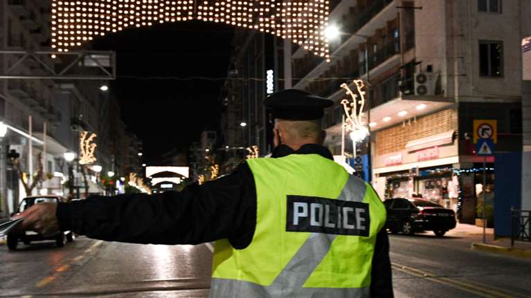 Σαρωτικοί έλεγχοι της ΕΛΑΣ την Πρωτοχρονιά - Πρόστιμα ύψους 527.050, λουκέτο σε επιχειρήσεις