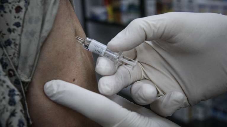 Κορονοϊός - Εμβόλιο: &quot;Ίσως και τον Ιανουάριο η έναρξη των εμβολιασμών&quot; - Πώς και πού θα γίνονται