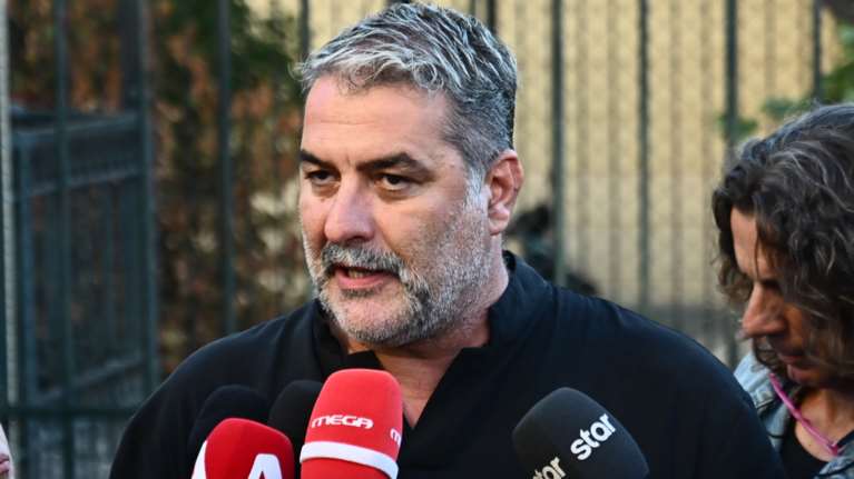 Αναβολή πήρε η δίκη του Βασίλη Μπισμπίκη: &quot;Δεν εγκατέλειψα, δεν κρύφτηκα - Έχω ακούσει τόσα από χθες&quot; [βίντεο]