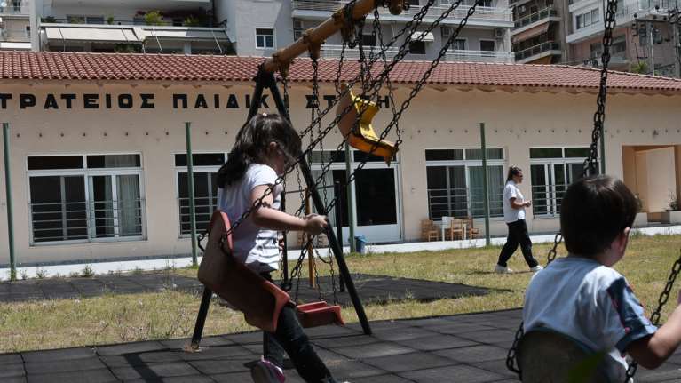 Πώς θα ανοίξουν σχολεία, βρεφονηπιακοί σταθμοί, αθλητισμός και κολυμβητήρια - Τι ισχύει με τη νέα ΚΥΑ