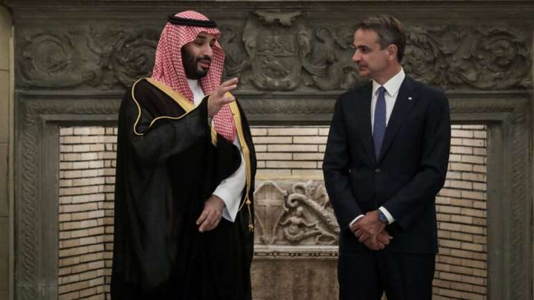 Επικοινωνία Μητσοτάκη με τον πρίγκιπα διάδοχο της Σαουδικής Αραβίας για τη Μέση Ανατολή