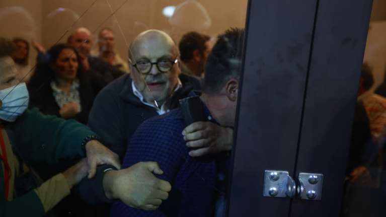 Συνέδριο ΣΥΡΙΖΑ: Πολύ σοβαρή καταγγελία από τον Ευάγγελο Αντώναρο για Πολάκη- "Δίνουν διαπιστεύσεις στο γκαράζ"