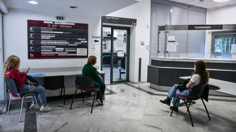 Από 1η Δεκεμβρίου το ψηφιακό τέλος συναλλαγών: Για ποιες περιπτώσεις καταργείται, ποιες αφορά