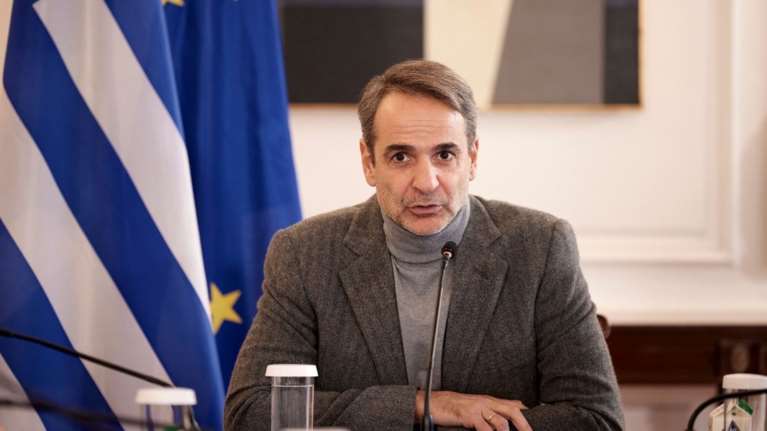 Ο Μητσοτάκης κάνει τον εβδομαδιαίο απολογισμό με... Guns Ν' Roses - "Η είδηση της εβδομάδας"