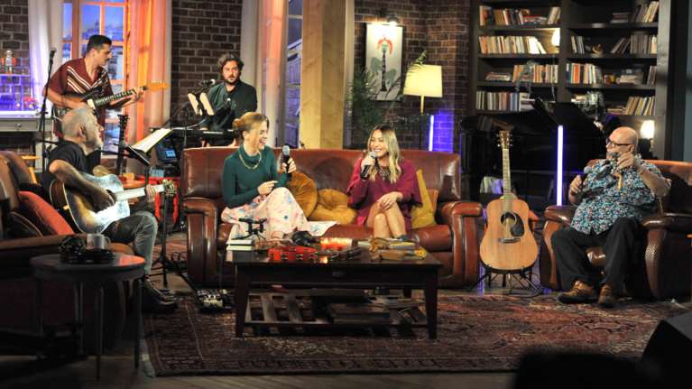 &quot;Μουσικό κουτί&quot; στην ΕΡΤ: Πορτοκάλογλου και Μόρφη υποδέχονται τον Λάκη Παπαδόπουλο και τη Μελίνα Ασλανίδου