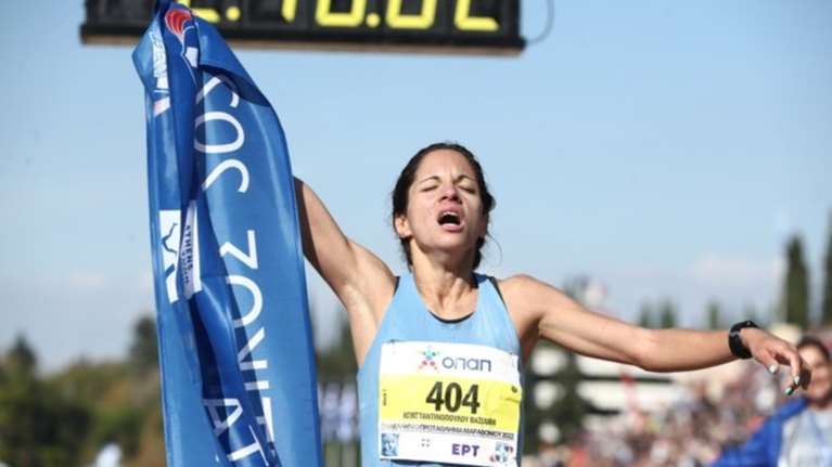 Μυελοειδές καρκίνωμα του θυρεοειδούς: Ο σπάνιος όγκος με τον οποίο πάλεψε η νικήτρια του Μαραθωνίου Β. Κωνσταντινοπούλου