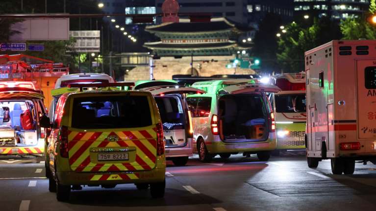 Μακελειό στη Νότια Κορέα: Αυτοκίνητο έπεσε πάνω σε πεζούς στη Σεούλ - Πολλοί νεκροί και τραυματίες [εικόνες]