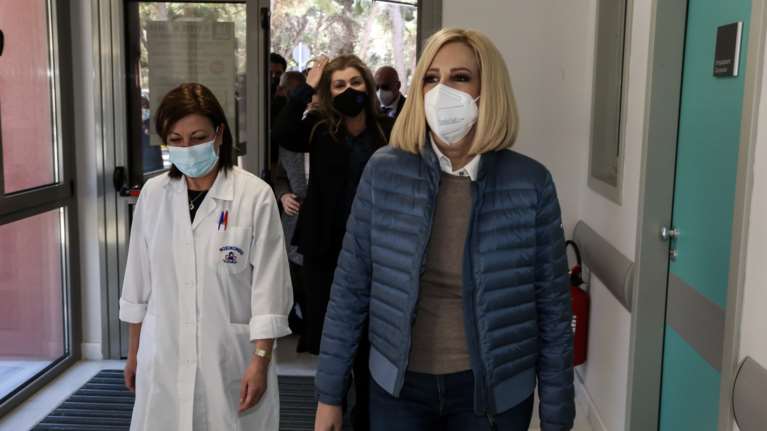 Γεννηματά: Απέτυχε η κυβέρνηση - Δεν πρέπει να γίνει η Αττική Μπέργκαμο, να μπουν στη μάχη όλα τα ιδιωτικά νοσοκομεία