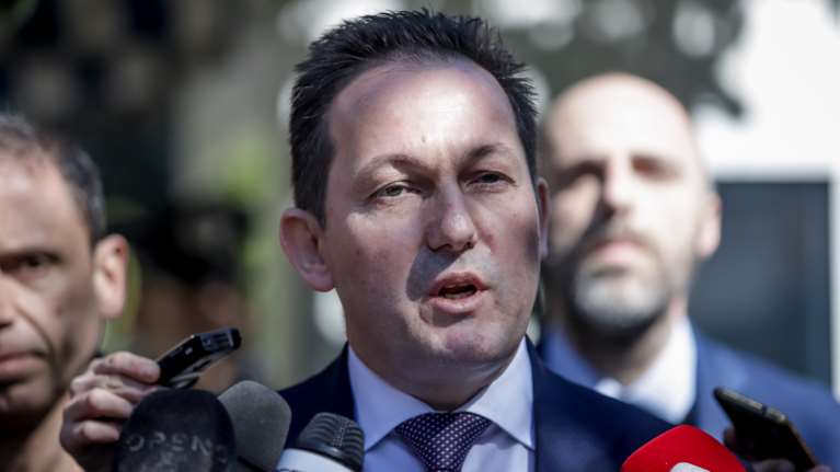 Σκληρή απάντηση Πέτσα σε Τσίπρα: Ψεύδεται ασύστολα - Είχε ενημερωθεί για τη συνάντηση με τους Τούρκους στο Βερολίνο