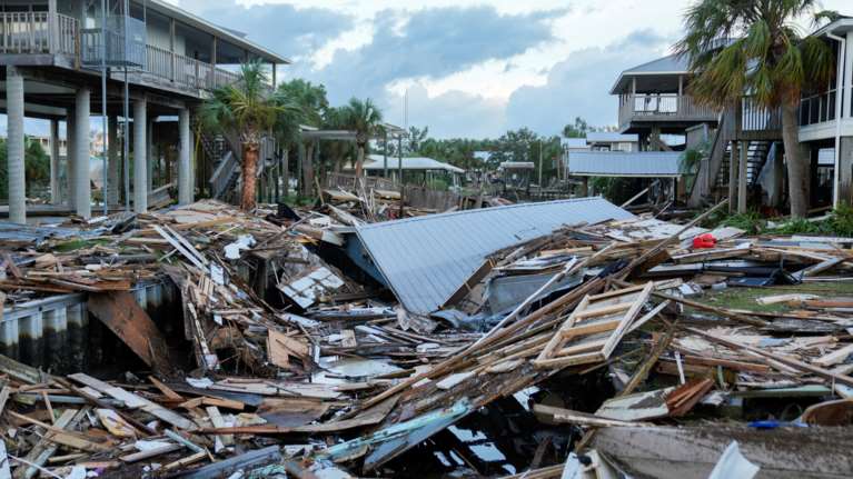 Φλόριντα: Ανυπολόγιστες καταστροφές από τον τυφώνα Ιντάλια - Χιλιάδες νοικοκυριά χωρίς ρεύμα [εικόνες - βίντεο]
