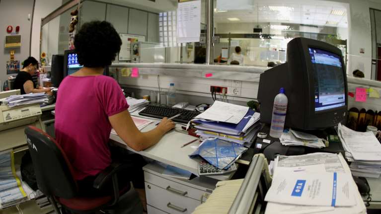 Εφορία: Αυτό είναι το ελάχιστο εισόδημα που πρέπει να δηλώσουν οι επαγγελματίες φέτος