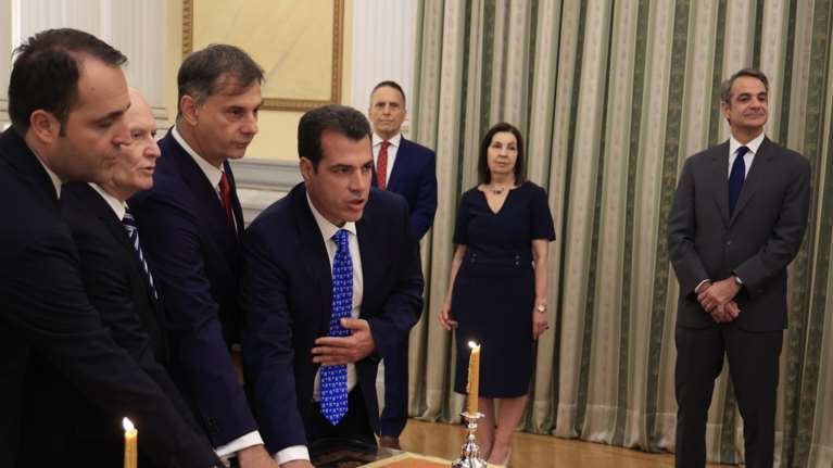 Ορκίστηκαν ο Θάνος Πλεύρης και οι τρεις νέοι υφυπουργοί της κυβέρνησης [εικόνες]