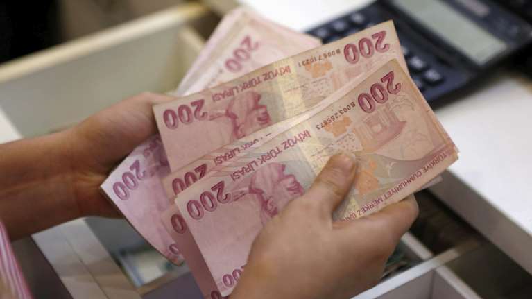 Στριμωγμένος ο Ερντογάν: Άνευ προηγουμένου η κατάρρευση της τουρκικής λίρας