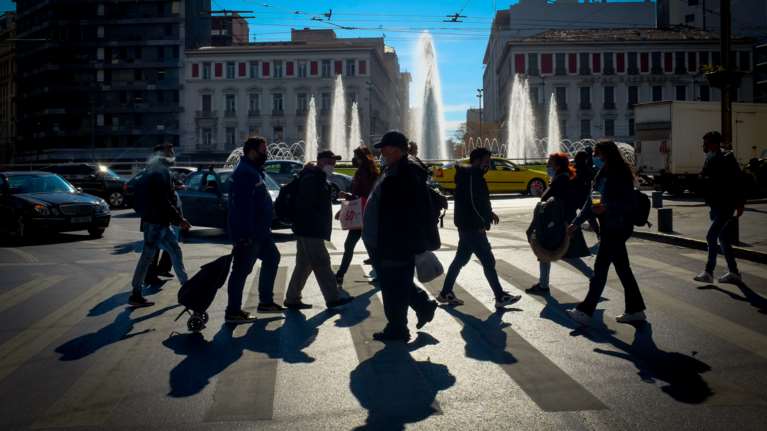 Δημοσκόπηση Interview: 10,9 μονάδες η διαφορά ΝΔ με ΣΥΡΙΖΑ - Το 57,4% διαφωνεί με το αίτημα Τσίπρα για πρόωρες εκλογές