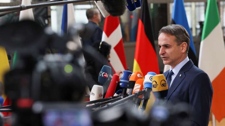 Μητσοτάκης από Βρυξέλλες: H Ελλάδα στέκεται στο πλευρό Τουρκίας και Συρίας μετά τον σεισμό