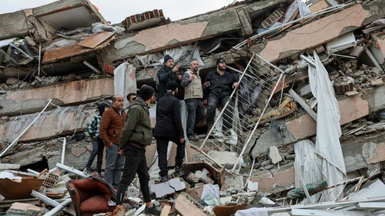 Νίκος Δένδιας για σεισμό σε Τουρκία και Συρία: Η Ελλάδα θα κάνει ό,τι μπορεί για να βοηθήσει