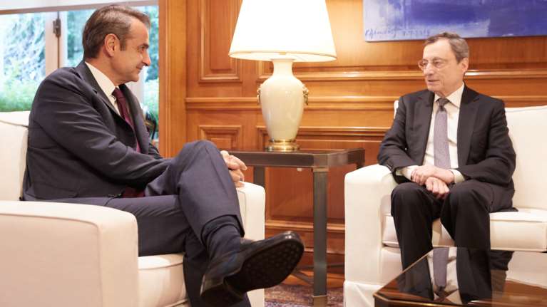 Συγχαρητήρια Μητσοτάκη στον Ντράγκι: &quot;Προσβλέπω σε μια παραγωγική συνεργασία&quot;