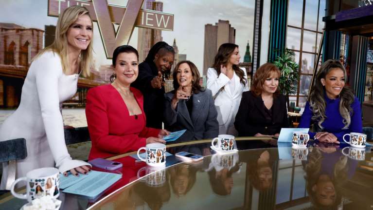 Τα λάθη της Κάμαλα Χάρις που της κόστισαν ακριβά: Η &quot;γκάφα&quot; στη συνέντευξη στο The View που προκάλεσε πανικό στους συμβούλους της